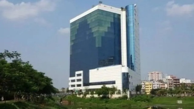 বিজিএমইএ ভবন ভাঙ্গতেই হবে
